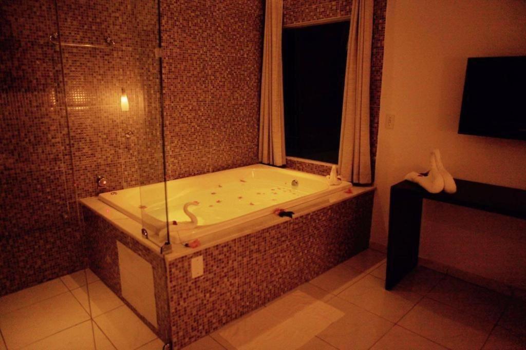 Enseada Dos Mares Beach Bungalows Сао Мигел до Гостосо Екстериор снимка