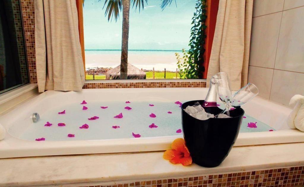 Enseada Dos Mares Beach Bungalows Сао Мигел до Гостосо Екстериор снимка
